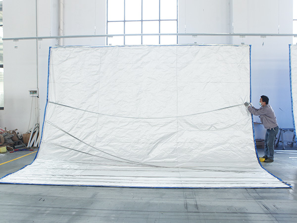 無(wú)機(jī)布加工人員